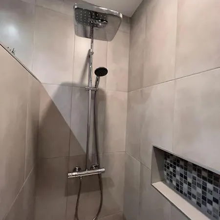 Appartement Cosy Et Clim Au Centre شقة *