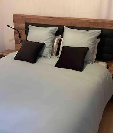 Cosy Avec Clim Au Centre *