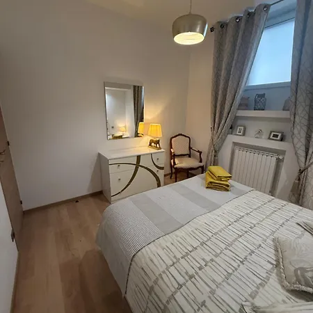 Cosy Avec Clim Au Centre Apartman Montignac-Lascaux